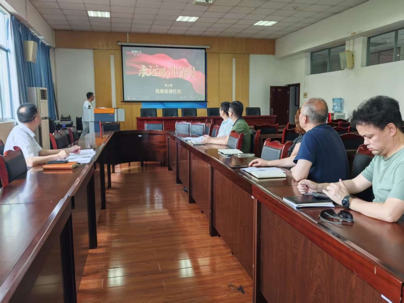 NHjL_1748253057519009143.jpg 9c163d6f148a95bfb1afeca0aa0a6a1.jpg